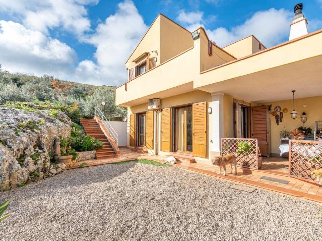 Villa in vendita a Monreale PA