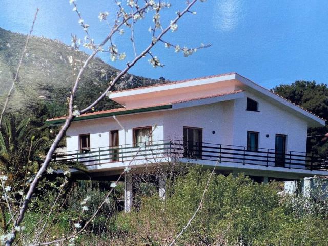 Villa in vendita a Monreale PA