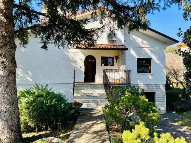 Villa in vendita a Monrupino TS