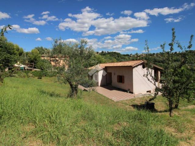 Villa in vendita a Montopoli di Sabina RI