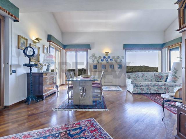 Villa in vendita a Montorfano
