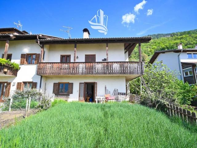Villa in vendita a Montagna BZ