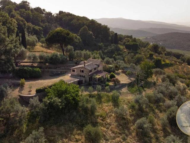 Villa in vendita a Montalcino SI