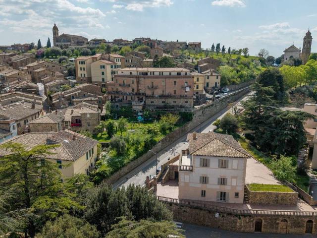 Villa in vendita a Montalcino SI