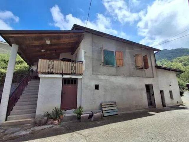 Villa in vendita a Montaldo di Mondovì CN