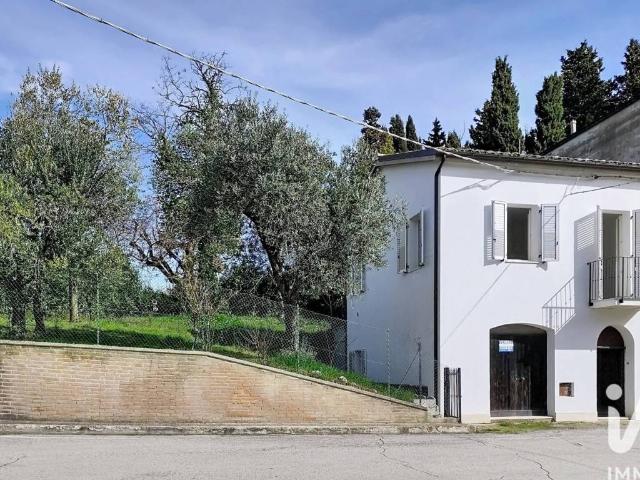 Casa indipendente in vendita a Montalto delle Marche AP
