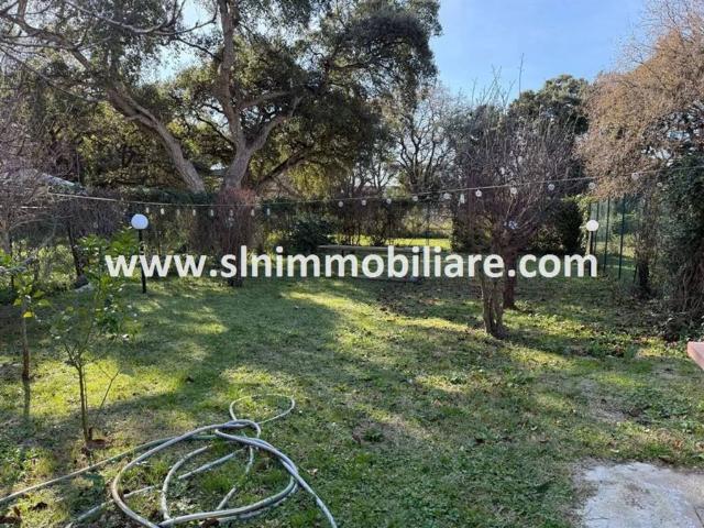 Villa in vendita a Montalto di Castro VT