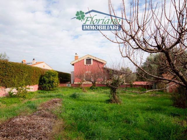 Villa in vendita a Montalto di Castro VT