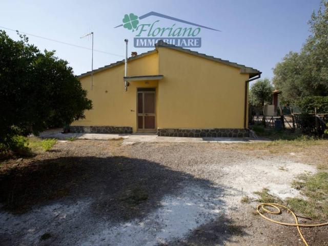 Villa in vendita a Montalto di Castro VT