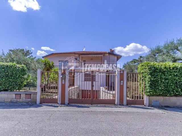 Villa in vendita a Montalto di Castro VT