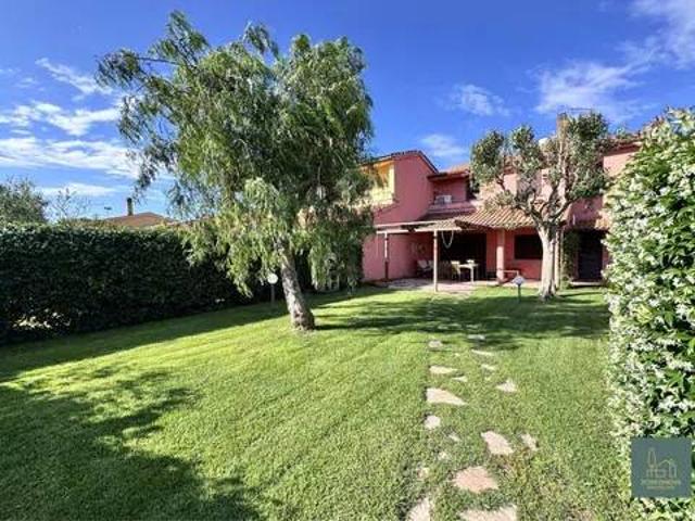 Villa in vendita a Montalto di Castro VT