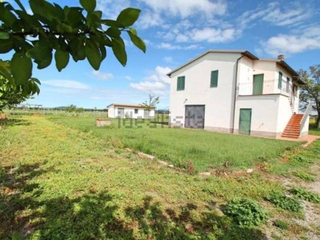 Villa in vendita a Montalto di Castro VT