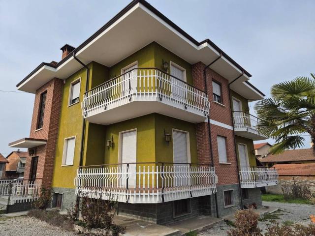 Villa in vendita a Montanera CN