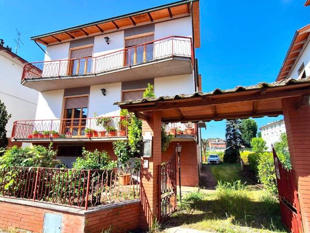 Villa in vendita a Montevarchi AR
