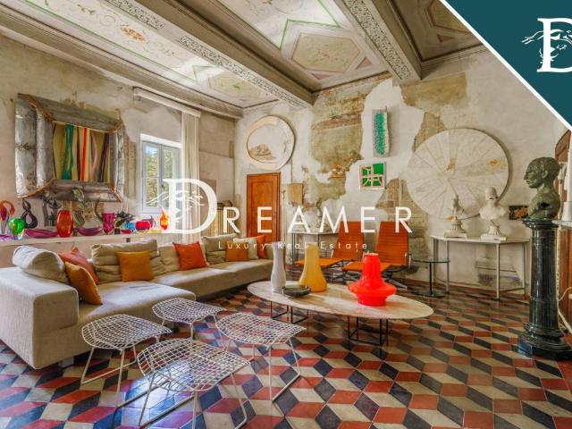 Villa in vendita a Montevarchi AR