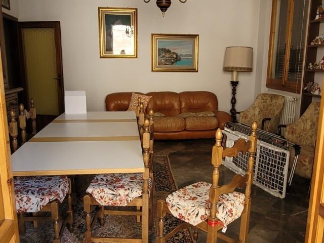 VILLA in VENDITA a MONTEVARCHI LEVANE di 5 vani