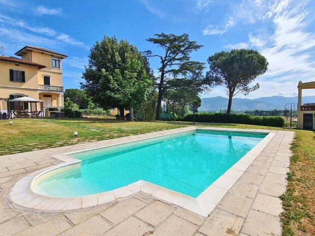 Villa in vendita a Monte San Savino AR