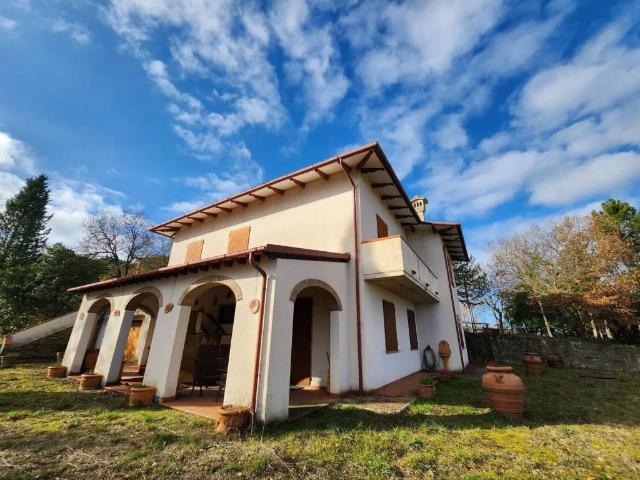 Villa in vendita a Monte San Savino AR