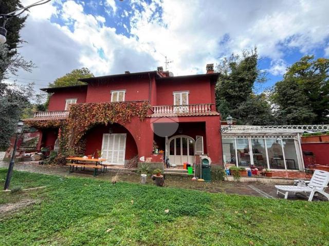 Villa in vendita a Monte Porzio Catone RM