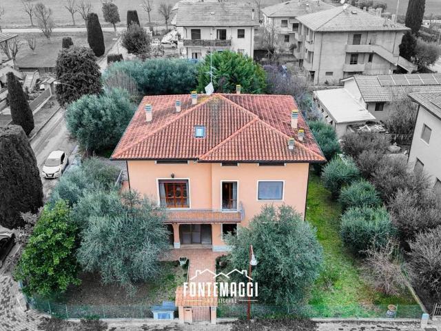 Villa in vendita a Monte Porzio PU
