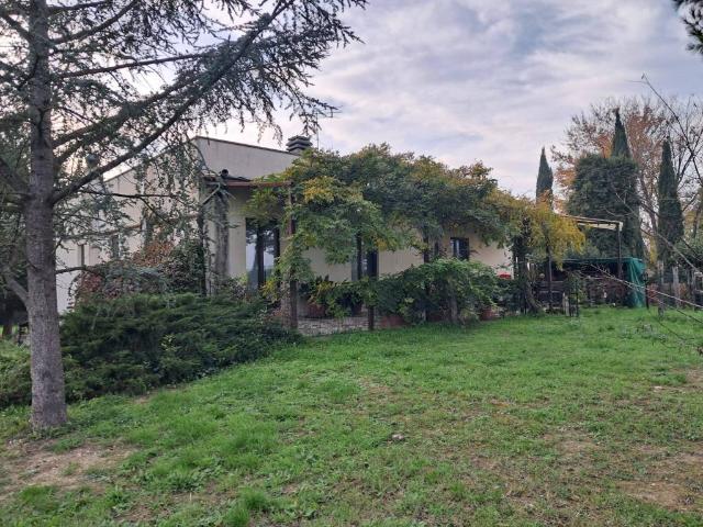 Villa in vendita a Monte Urano FM