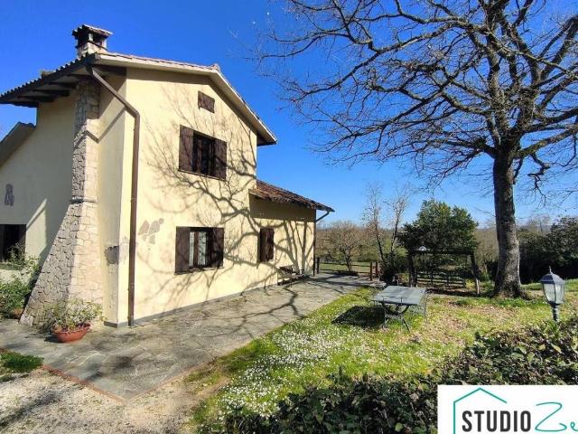 Villa in vendita a Montecchio TR