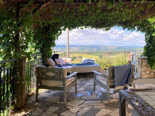 Villa in vendita a Montecchio TR