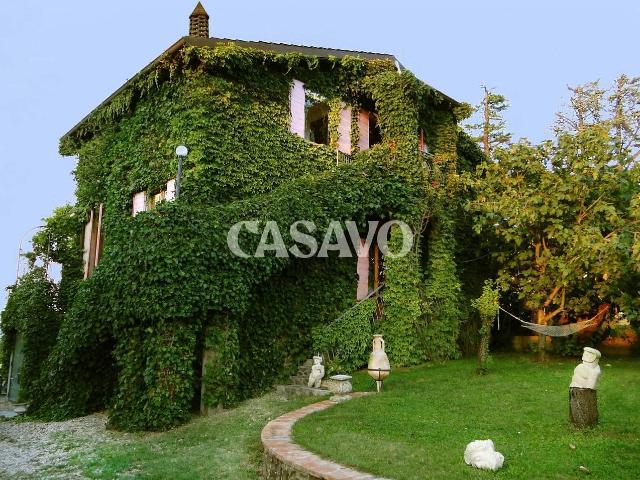 Villa in vendita a Montecalvo Versiggia