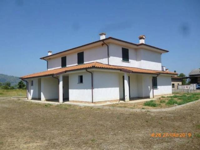 Villa in vendita a Montecarlo LU