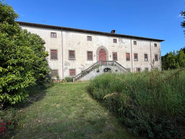 Villa in vendita a Montecarlo LU