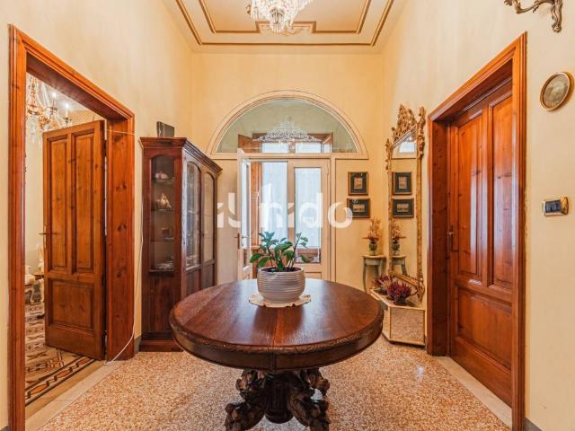 Villa in vendita a Montecatini Terme PT