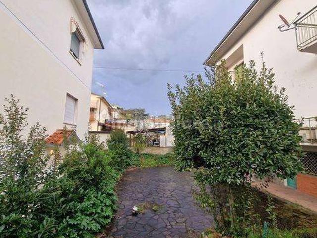Villa in vendita a Montecatini Terme PT
