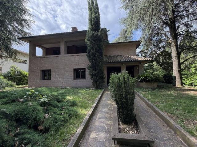Villa in vendita a Montechiarugolo PR