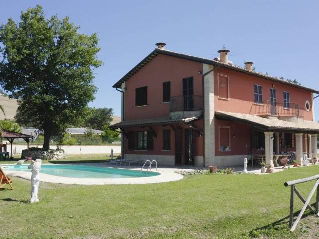 Villa in vendita a Montefelcino PU