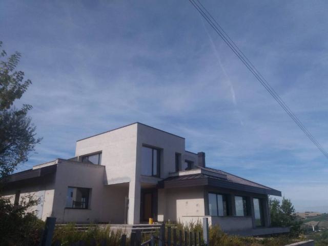 Villa in vendita a Montefiore Conca RN