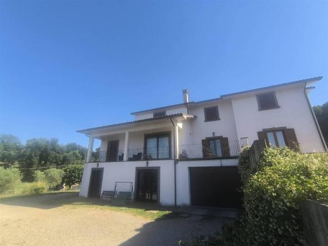 Villa in vendita a Montefiascone VT