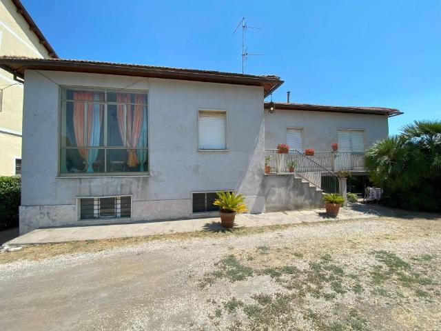 Villa in vendita a Montefiascone VT