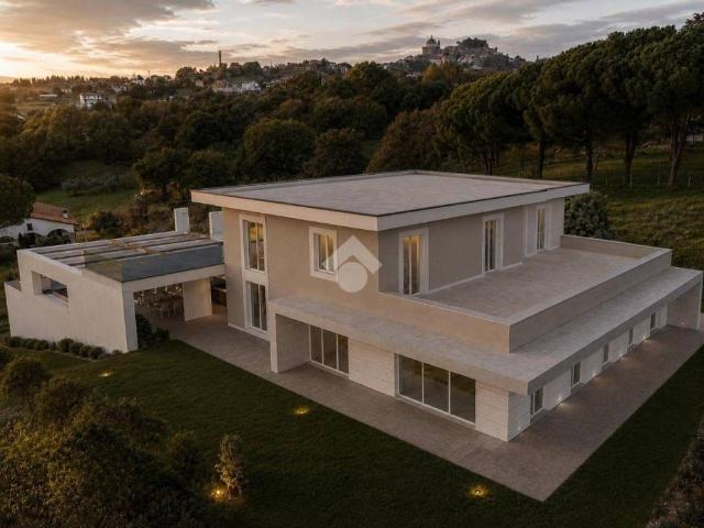 Villa in vendita a Montefiascone VT