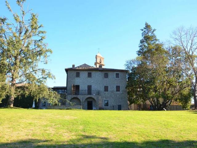 Villa in vendita a Montefiascone VT