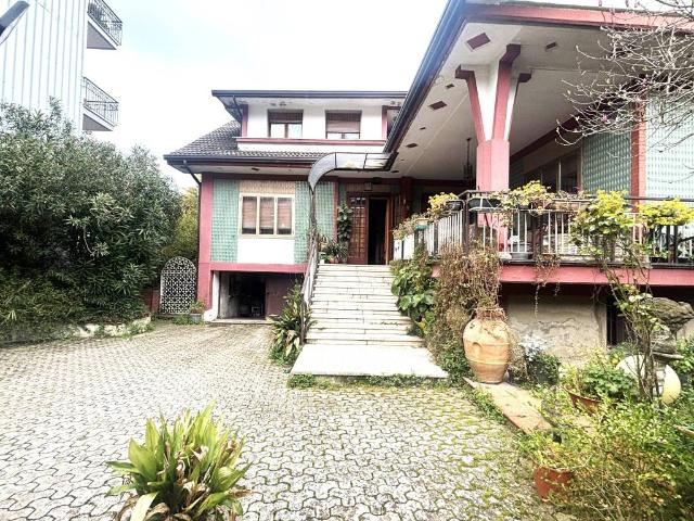 Villa in vendita a Monteforte Irpino AV