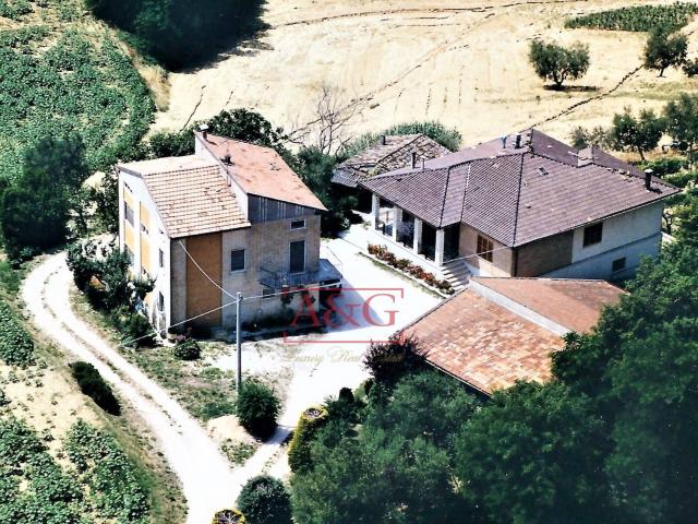 Villa in vendita a Montegiorgio, Campagna