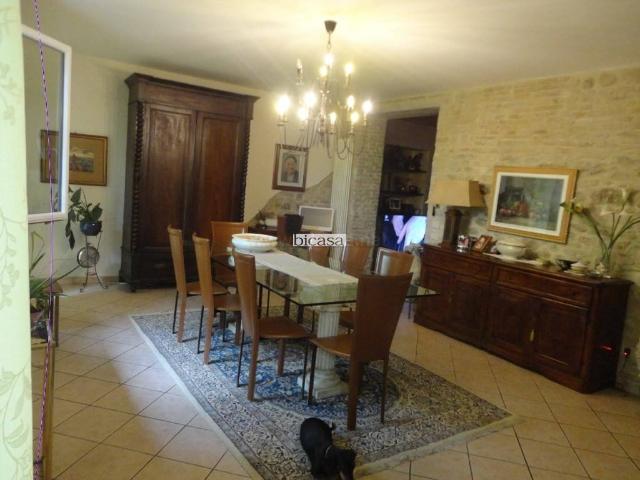 Villa in vendita a Montelabbate PU