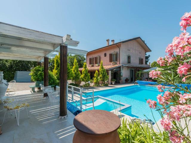 Villa in vendita a Montelabbate