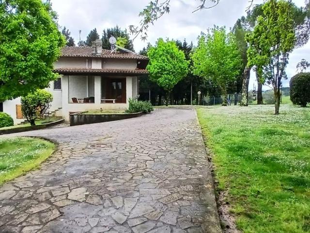 Villa in vendita a Montelupo Fiorentino