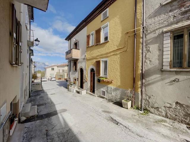 Villa in vendita a Montenerodomo CH