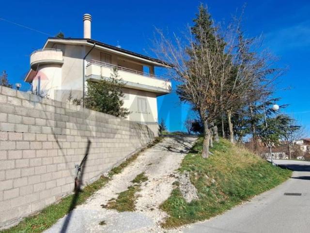 Villa in vendita a Montenerodomo CH
