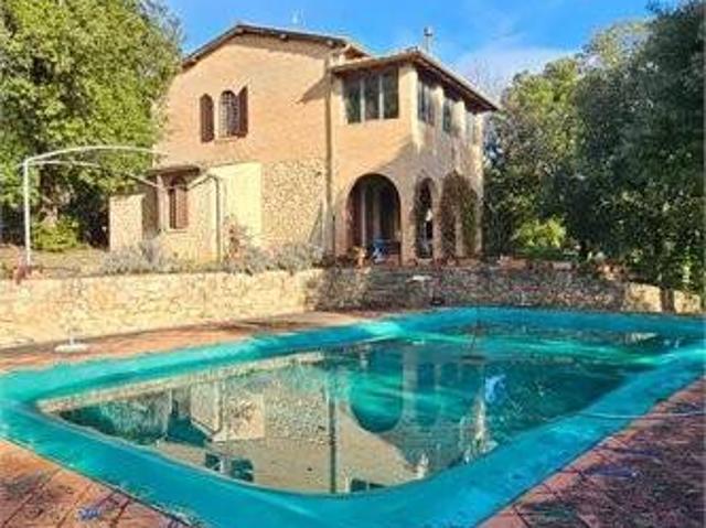 Villa in vendita a Monteriggioni SI