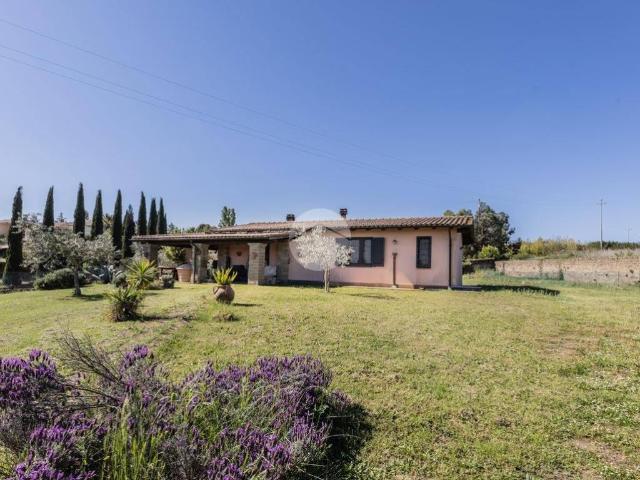 Villa in vendita a Monterosi VT
