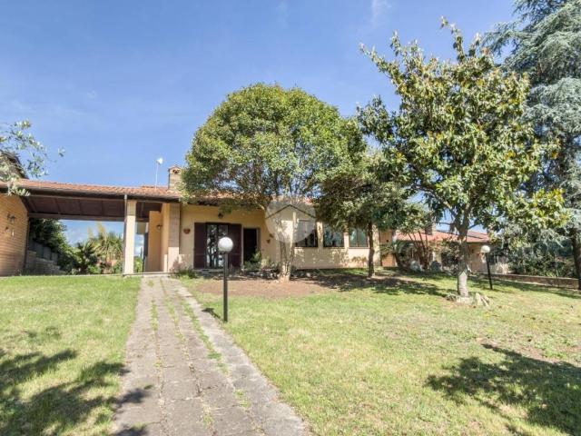 Villa in vendita a Monterosi VT