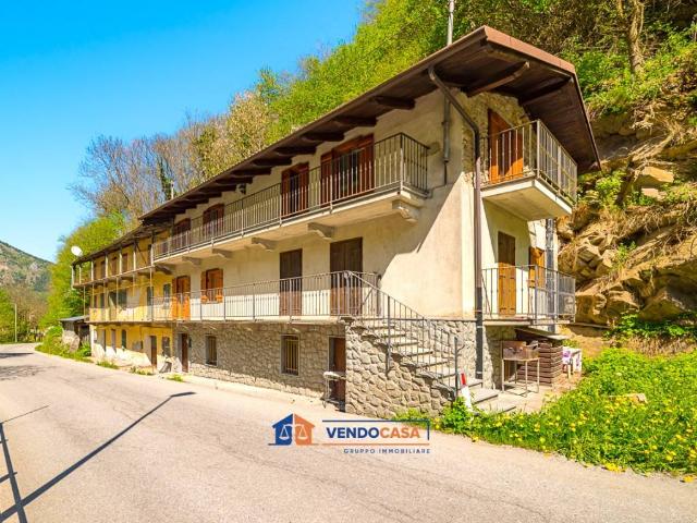 Villa in vendita a Monterosso Grana CN